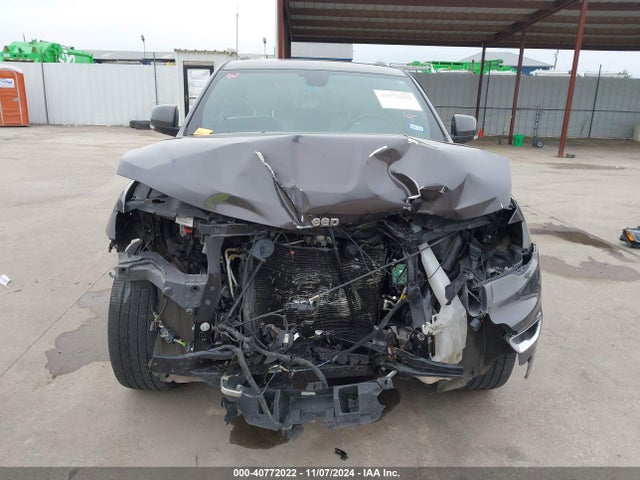 1C4RJFBG8JC136474 Jeep Grand Cherokee Sterling Edition 4x4