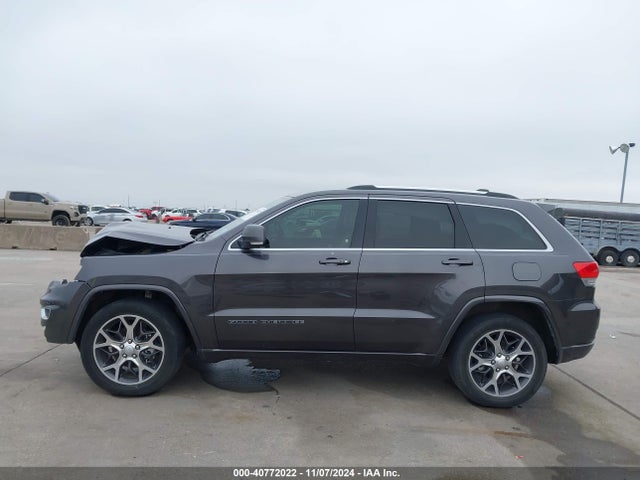 1C4RJFBG8JC136474 Jeep Grand Cherokee Sterling Edition 4x4