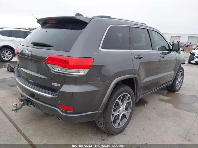 1C4RJFBG8JC136474 Jeep Grand Cherokee Sterling Edition 4x4