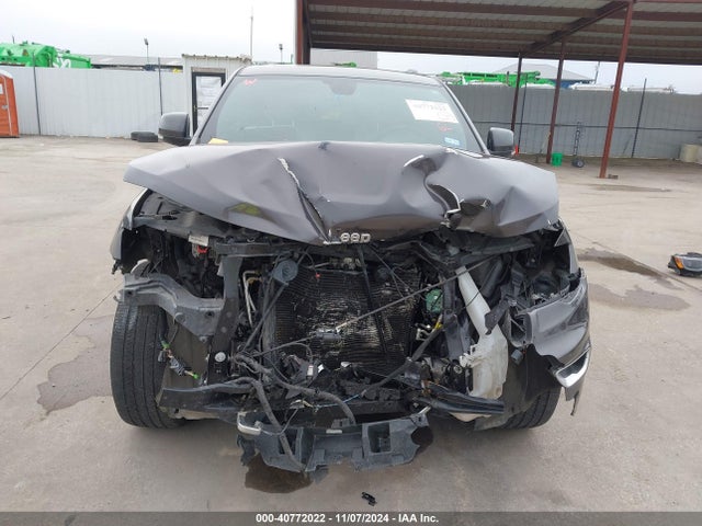 1C4RJFBG8JC136474 Jeep Grand Cherokee Sterling Edition 4x4