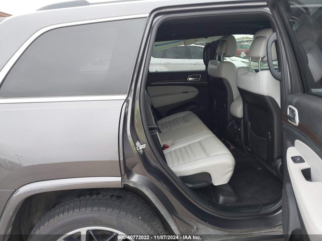 1C4RJFBG8JC136474 Jeep Grand Cherokee Sterling Edition 4x4