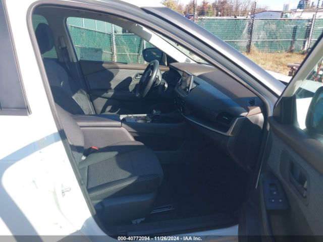 5N1BT3AA4NC704146 Nissan Rogue S Fwd