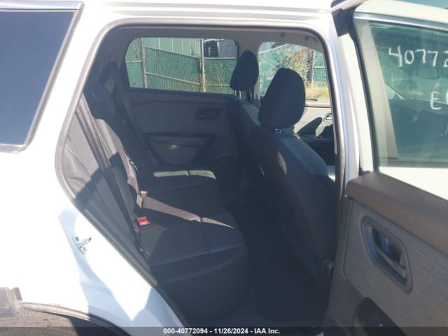 5N1BT3AA4NC704146 Nissan Rogue S Fwd