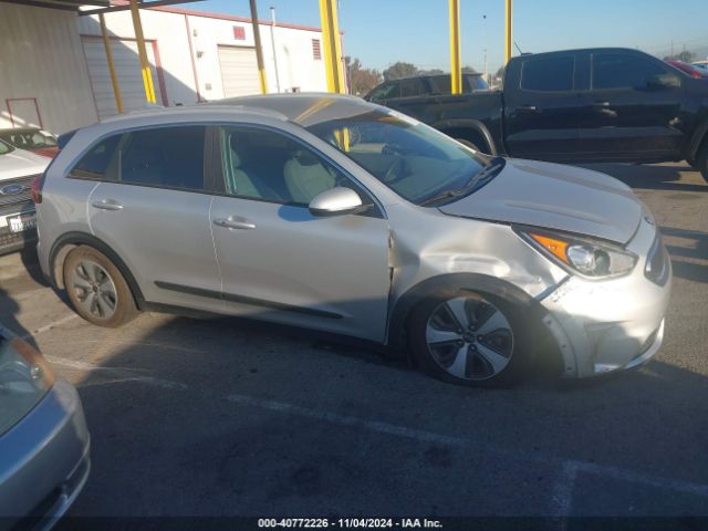 KNDCB3LC3H5087695 KIA NIRO LX