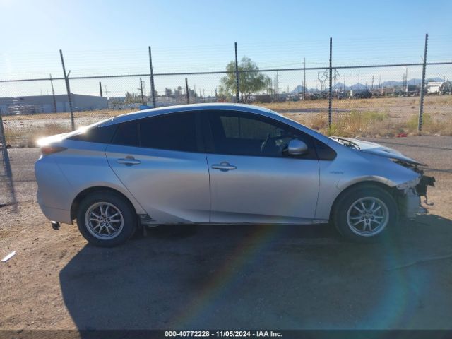 JTDKBRFU8G3011550 Toyota Prius Two