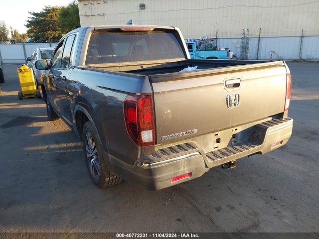 Honda Ridgeline Rts 2017 5FPYK2F46HB009521 Image 3