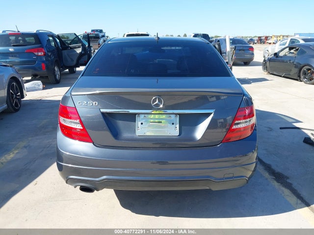 WDDGF4HB6EA953135 Mercedes-Benz C-class C 250 Sport/luxury