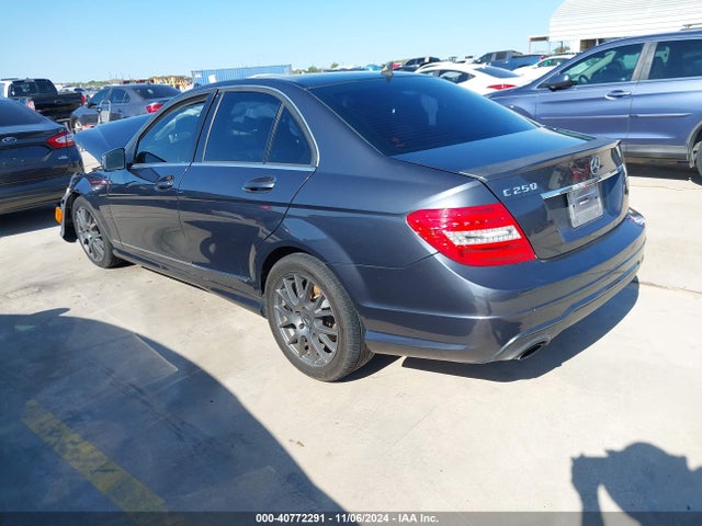 WDDGF4HB6EA953135 Mercedes-Benz C-class C 250 Sport/luxury