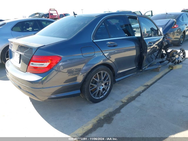 WDDGF4HB6EA953135 Mercedes-Benz C-class C 250 Sport/luxury