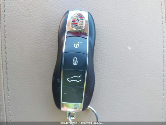 2011 PORSCHE CAYENNE WP1AA2A29BLA09423 Photo 10