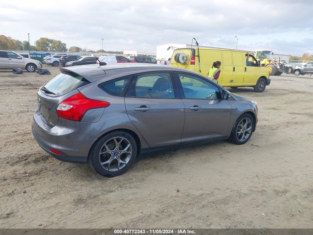 Ford FOCUS SE 2014 1FADP3K2XEL159455 Image 4