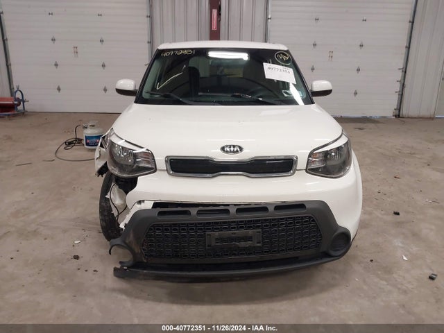 KIA SOUL + 2015 KNDJP3A57F7204290 Image 11