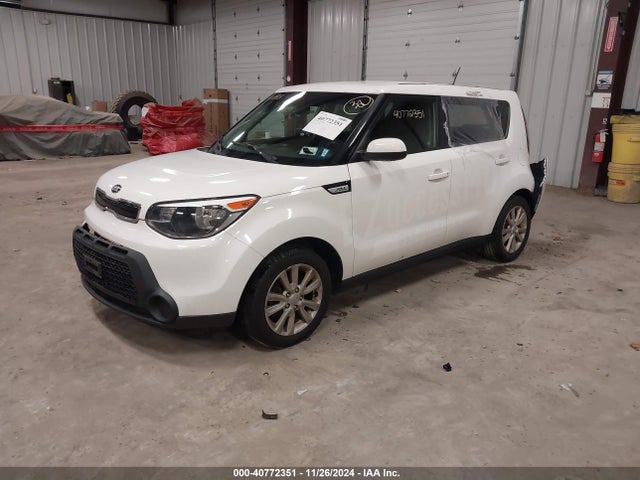 KIA SOUL + 2015 KNDJP3A57F7204290 Image 2