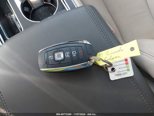 1LN6L9SK2H5611307 Lincoln Continental Select