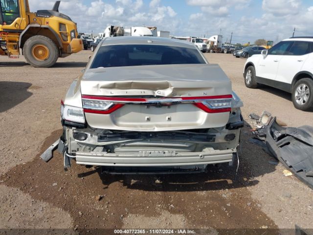 1LN6L9SK2H5611307 Lincoln Continental Select