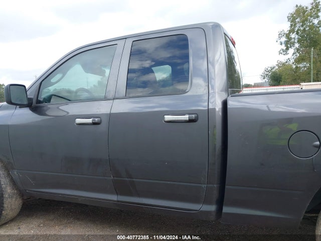 1C6RR6FGXKS526509 RAM 1500 Classic Tradesman Quad Cab 4x2 6'4 Box