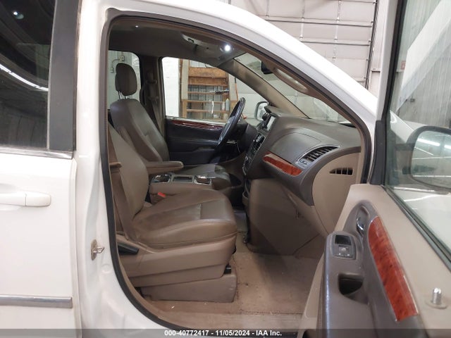 2C4RC1BG1GR186372 Chrysler Town & Country Touring