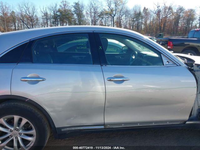 JN8CS1MUXGM670284 Infiniti QX70