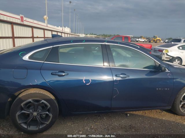 1G1ZD5ST9NF141081 Chevrolet Malibu Fwd Lt