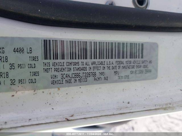3C4NJCBB6JT228768 Jeep Compass Latitude Fwd