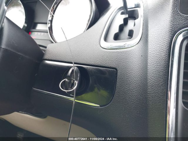 2C4RDGCG0KR693559 Dodge Grand Caravan Sxt