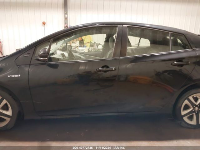JTDKARFU0G3505677 Toyota Prius Three Touring