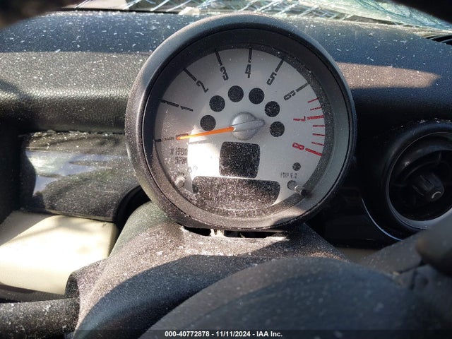 2011 MINI COOPER S CLUBMAN WMWZG3C57BTY36110 Photo 6