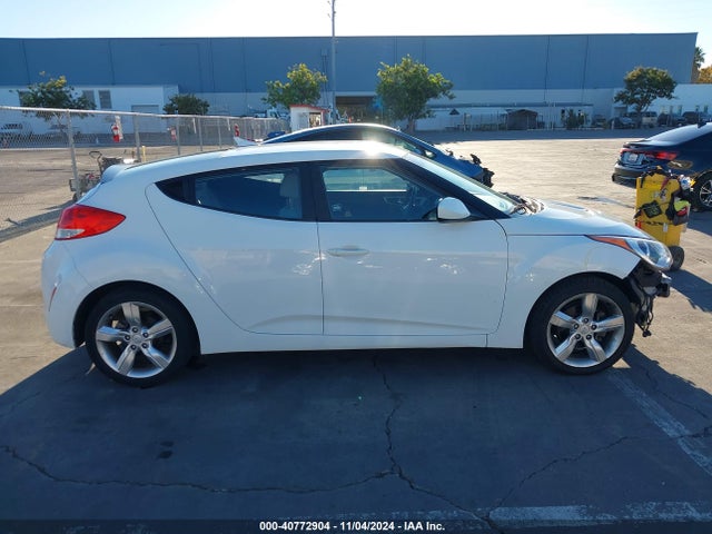 Hyundai Veloster Base W/gray 2014 KMHTC6AD8EU209863 Image 14