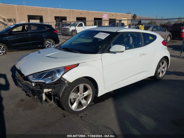 Hyundai Veloster Base W/gray 2014 KMHTC6AD8EU209863 Image 2