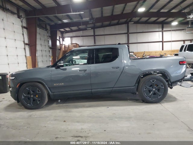 Rivian R1t Adventure 2022 7FCTGAAA6NN016245 Image 15