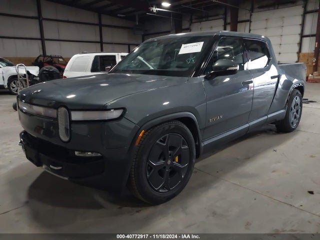 Rivian R1t Adventure 2022 7FCTGAAA6NN016245 Image 2
