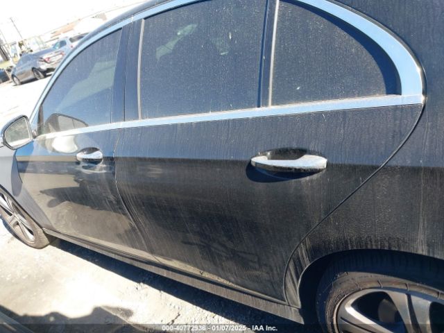 WDDZF4JB1KA525911 Mercedes-Benz E 300