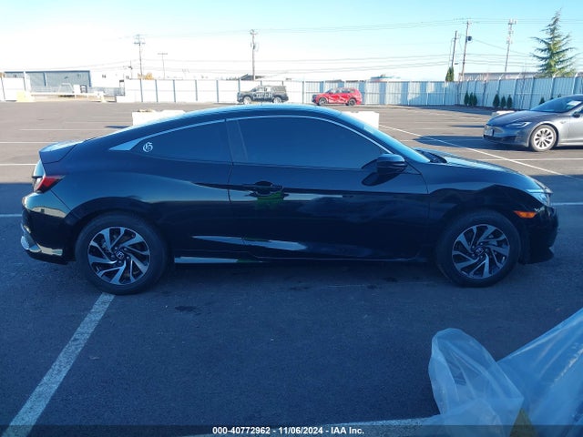 Honda Civic Lx-p 2017 2HGFC4B04HH300591 Image 14
