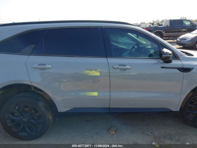 5XYRKDLF7NG103247 KIA SORENTO SX