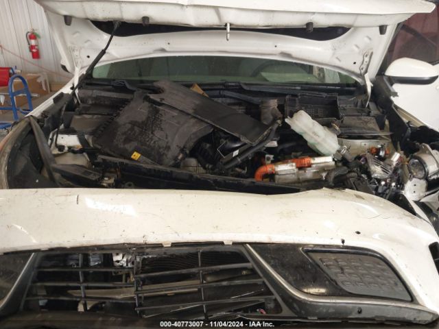 KNDCB3LCXJ5160910 KIA NIRO LX