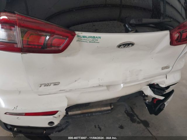 KNDCB3LCXJ5160910 KIA NIRO LX
