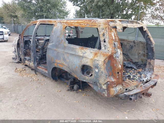 Chevrolet Suburban 4wd Lt 2023 1GNSKCKD2PR347699 Image 3