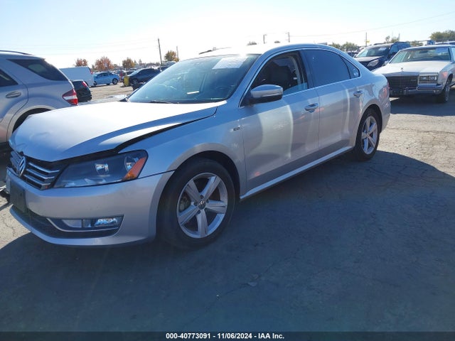 1VWAT7A39FC121353 Volkswagen Passat 1.8t Limited Edition