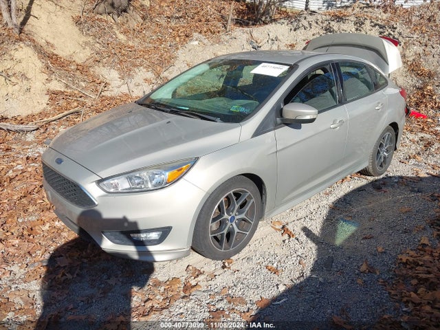 Ford FOCUS SE 2015 1FADP3F24FL373367 Image 2