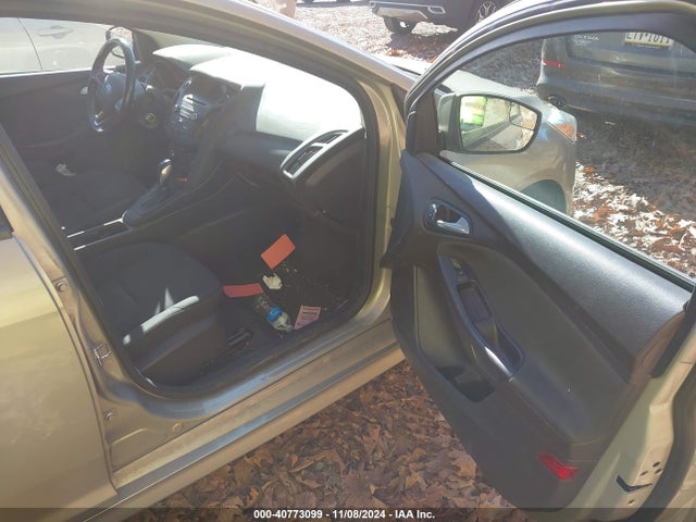 Ford FOCUS SE 2015 1FADP3F24FL373367 Image 5