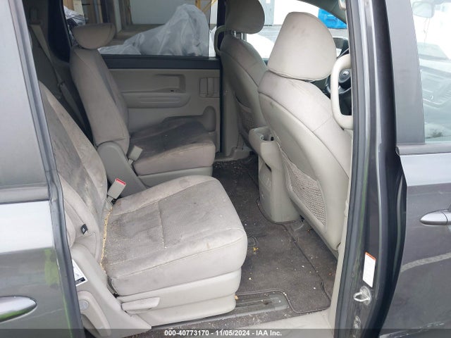 KIA SEDONA LX 2016 KNDMB5C15G6127721 Image 8
