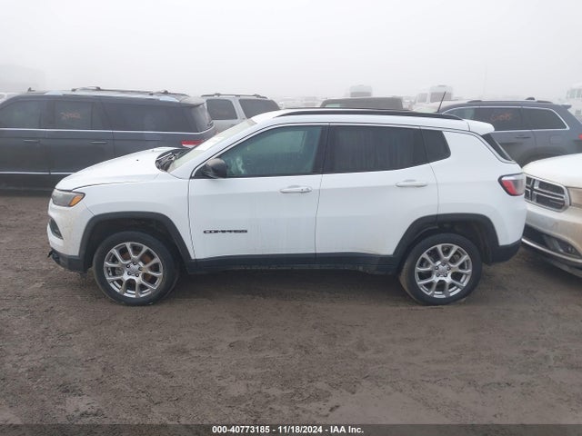 Jeep Compass Latitude Lux 4x4 2022 3C4NJDFB0NT109278 Image 14