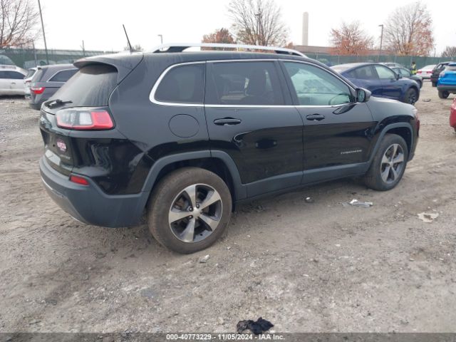 1C4PJMDX7KD235503 Jeep Cherokee Limited 4x4