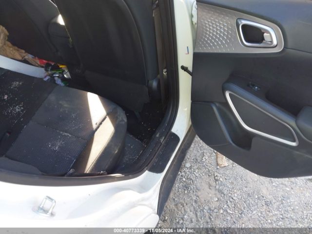 KNDJ23AU4P7204593 KIA SOUL S