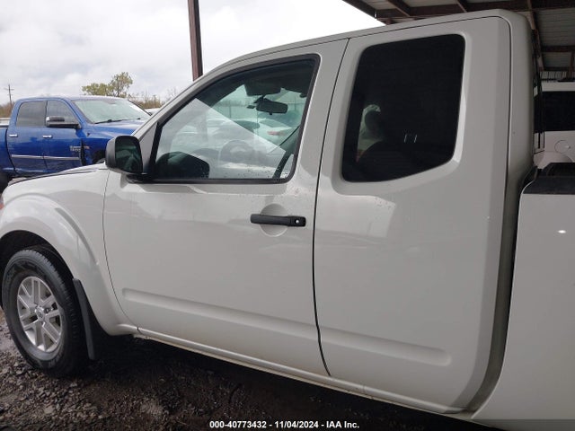 Nissan Frontier Sv 2018 1N6AD0CW1JN724371 Image 15