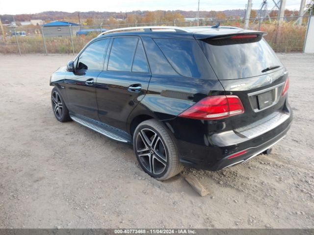 2018 MERCEDES-BENZ AMG GLE 43 4JGDA6EB4JB115925 Photo 2