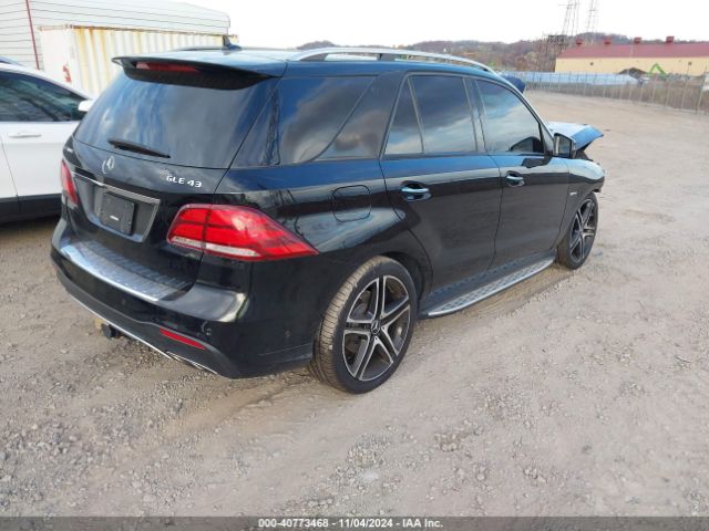 2018 MERCEDES-BENZ AMG GLE 43 4JGDA6EB4JB115925 Photo 3