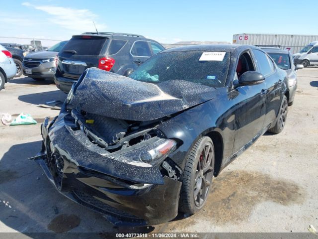 ZARFAMBN4L7636722 Alfa Romeo Giulia Ti Rwd