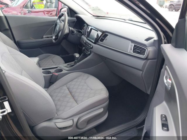 KNDCB3LC2H5056860 KIA NIRO LX