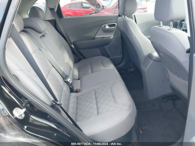KNDCB3LC2H5056860 KIA NIRO LX